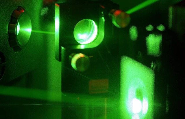 Eine von Plenios Visionen: der Quanten... der Laser zum Manipulieren der Atome)  | Foto: visum/Afp