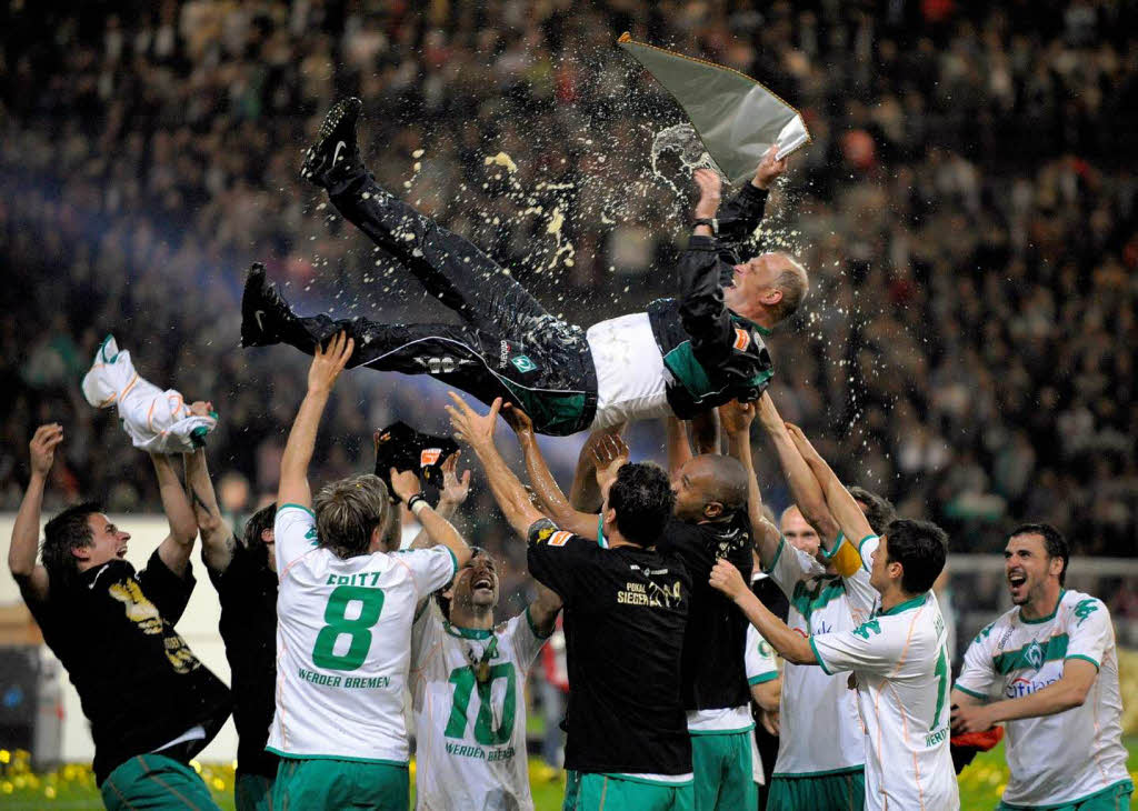 Werder Bremen triumphiert zum sechsten Mal im DFB-Pokal.