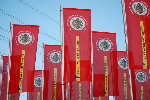 Die Feuerwehr feiert ihr 150-jhriges ...erem mit einem Groen Zapfenstreich.    | Foto: PRomo