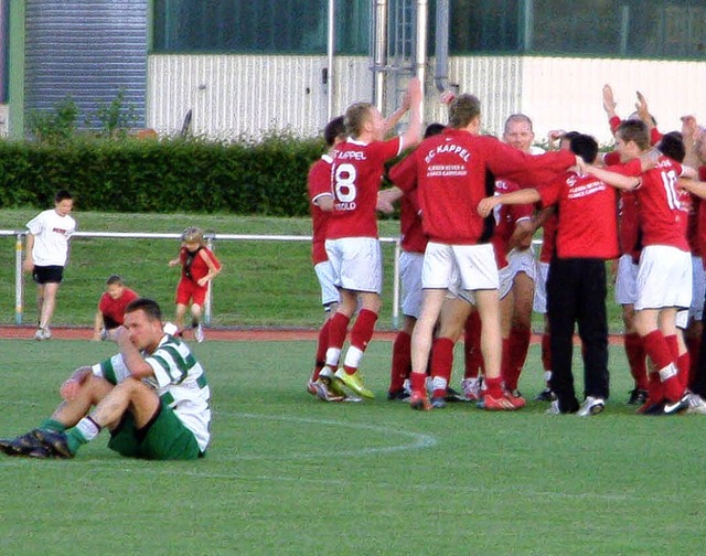 Jubel und Enttuschung liegen im Sport...baller um die verpasste Titelchance.   | Foto: Udo Knster