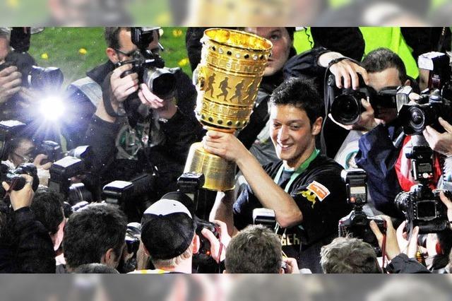 DFB-Pokal: Özil schießt sich in die Rolle des Diego-Nachfolgers