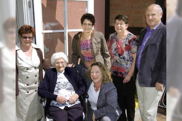 Pauline Held feiert ihren 100. Geburtstag