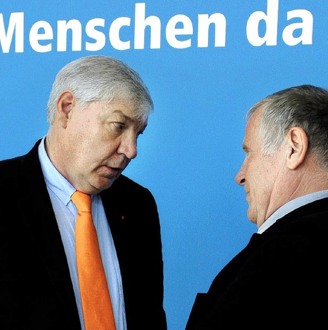 DGB-Chef Sommer (links) und   Lothar Bisky von der Linken   | Foto: DPA