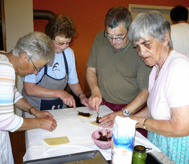 Kochten nach alten Rezepten: die Landfrauen.   | Foto: franz Hilger