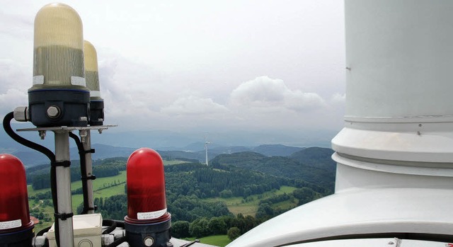 Von der Spitze der 90 Meter hohen Frei... Besucher beim Infotag am Wochenende.   | Foto: Fotos: Pia Grttinger