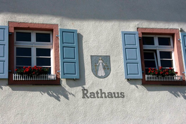 m Rathaus Grafenhausen  laufen am Supe...terin Ruth Stoll-Baumgartner zusammen.  | Foto: Wilfried Dieckmann