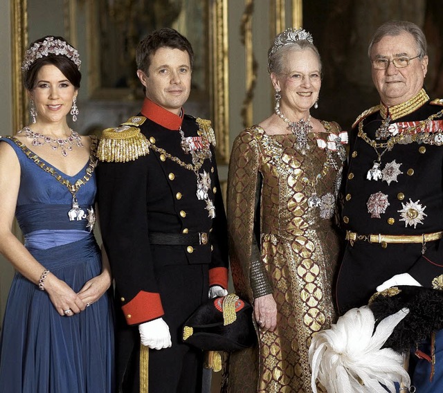 Dnemarks knigliche Familie: (von lin..., Knigin Margrethe II., Prinz Henrik   | Foto: DPA