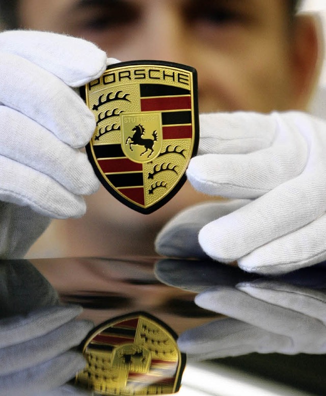 Porsches Image hat einen Kratzer weg, ...nderten  auch weie Handschuhe nicht.   | Foto: dpa