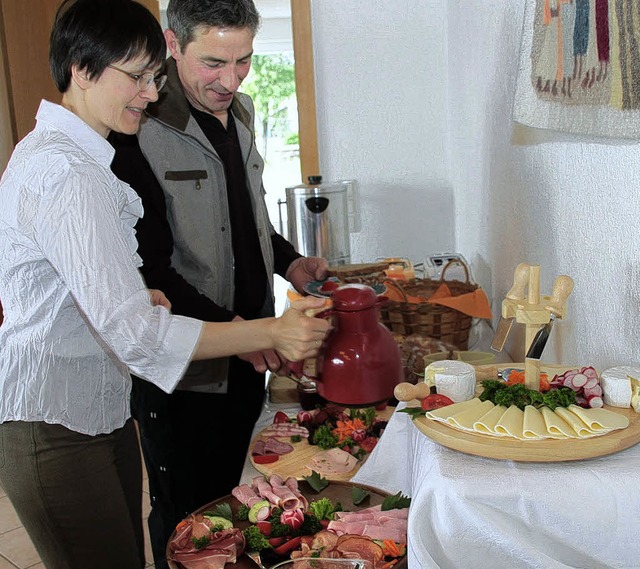 In der Auferstehungskirche gab es am W...rafenhausen ein gemeinsames Frhstck.  | Foto: Seifried