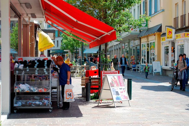 AG Qualittsstandards: Eine Lauflinie ...sollten die Warenauslagen freilassen.   | Foto: Mink