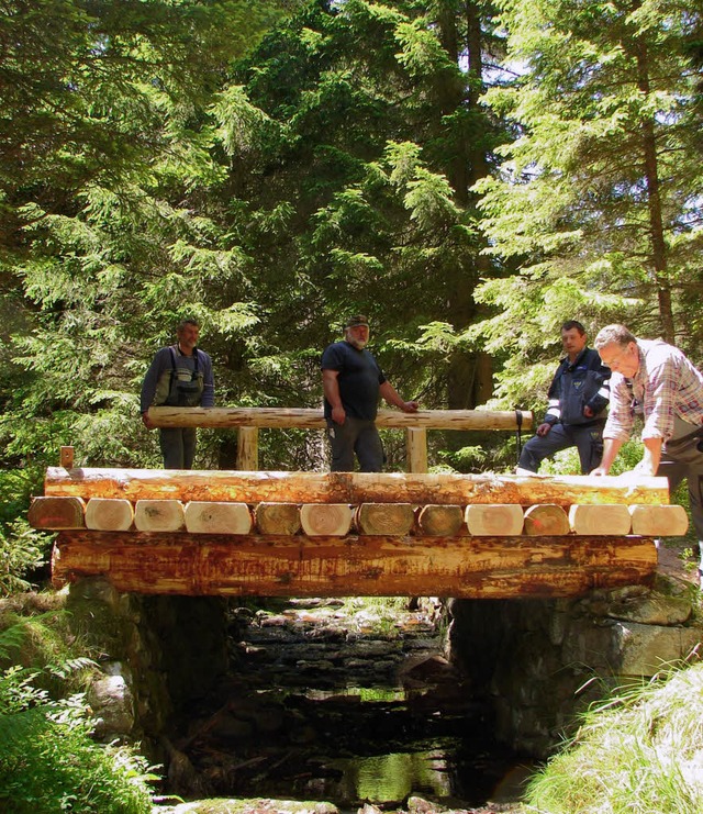 <Bildtext>Idyllischer Arbeitsplatz am ...en die Bauhofmitarbeiter. </Bildtext>   | Foto: Christa Maier