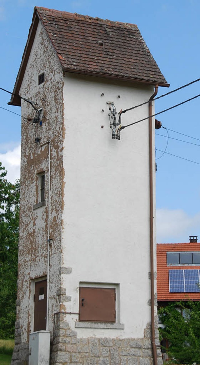 Die Trafostation in Wilfingen soll in den kommenden Jahren saniert werden.   | Foto: CHS