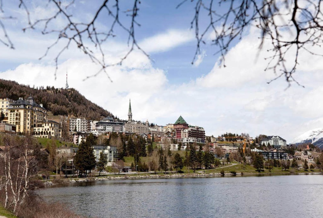Blick auf St. Moritz, wo die Traumhochzeit stattfindet  | Foto: dpa