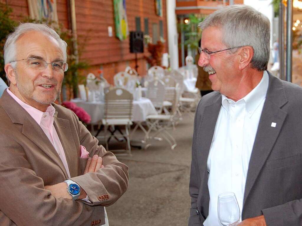 Gastgeber Hans Whrle (rechts) vom Weingut Stadt Lahr