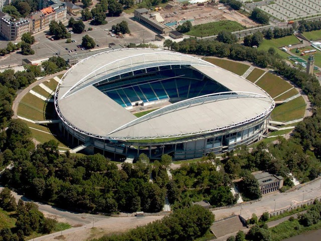 Das Zentralstadion in Leipzig hatte zu...e vor dem Umbau der Arena zur WM 2006.  | Foto: Z1021 Peter Endig