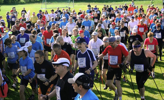 Mehr als  1000 Teilnehmer gingen beim ... zehn, 15  oder 21 Kilometer zurck.    | Foto: DIETER MAURER