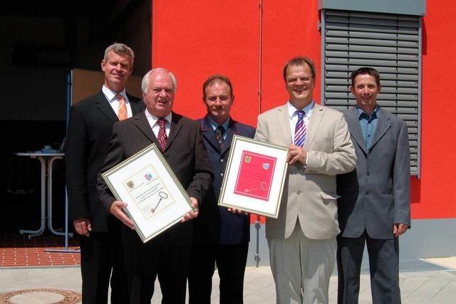 Gndlingen hat ein neues Feuerwehrgertehaus