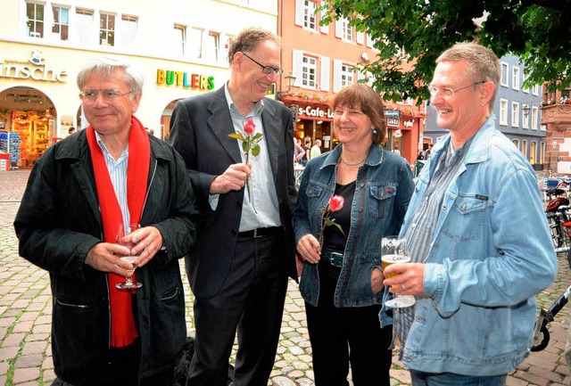 Das Quartett der Linken Liste im neuen...chubert, Hendrijk Guzzoni (von links).  | Foto: Rita Eggstein