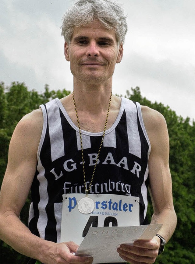 Eine Klasse fr sich: Bertold Wrner g... 1500 und 5000 Meter den Meistertitel.  | Foto: bz