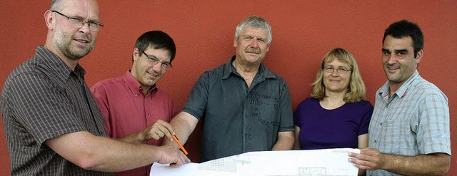 Die beiden neuen Kreisbaumeister Matth...lzle und Baukontrolleur Daniel Bruder  | Foto: landratsamt