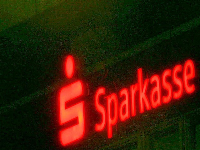 Sparkassen-Protest  zeigt Wirkung  | Foto: dpa