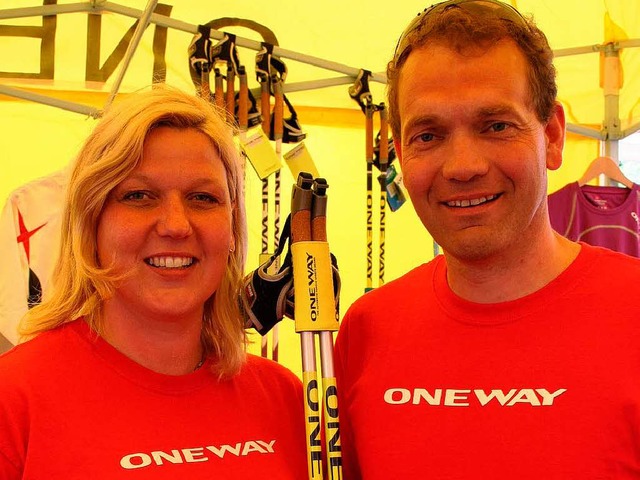 Ulla und Andreas Bennert beim Nordic Walking Gipfel in Breitnau.  | Foto: Dieter Maurer