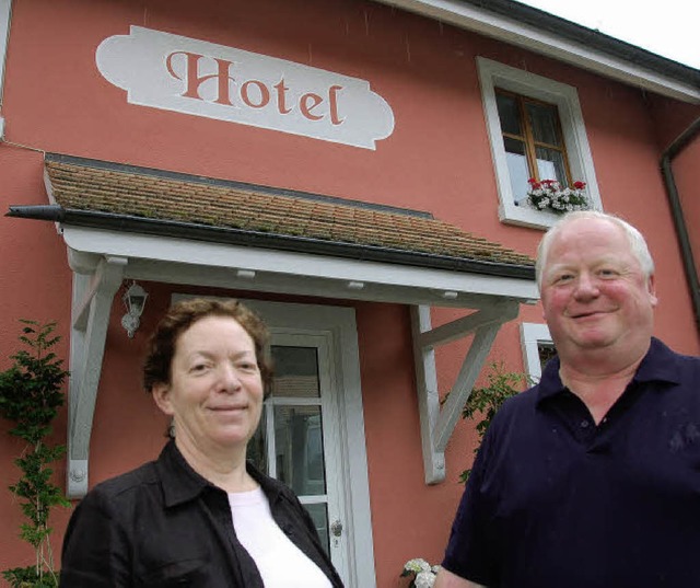 Ingrid und Winfried Frey wollen zunch...das Restaurant wieder geffnet werden.  | Foto: Langelott