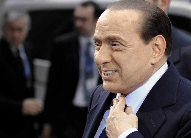 Silvio Berlusconi hlt alles fr eine fiese Verschwrung.   | Foto: AFP