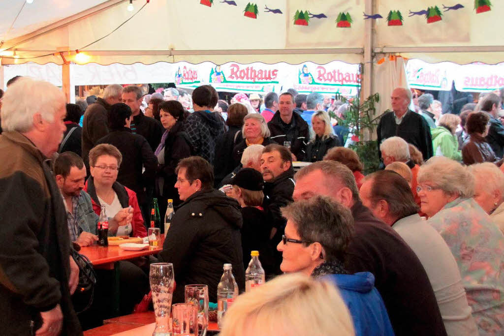 Trotz Wetterkapriolen: Beim Dorffest in Grafenhausen  war die Stimmung an beiden Festtagen gut