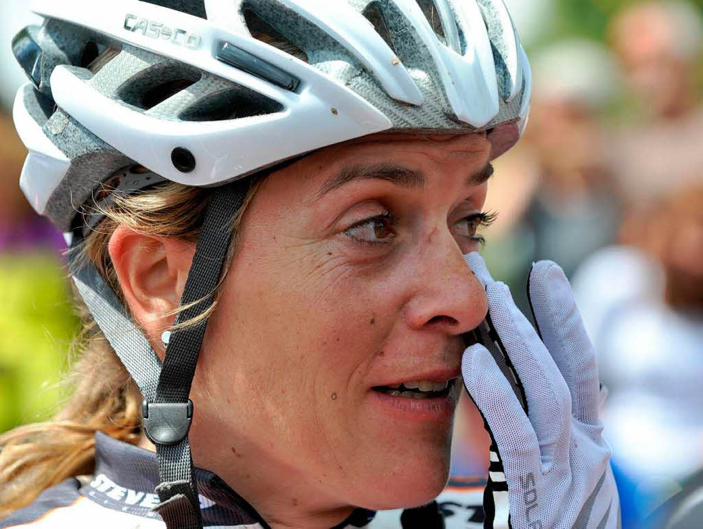 Unterwegs auf dem Rennrad, dem Cross-Bike und dem Mountainbike: Hanka Kupernagel, Siegerin ber den Short Track.