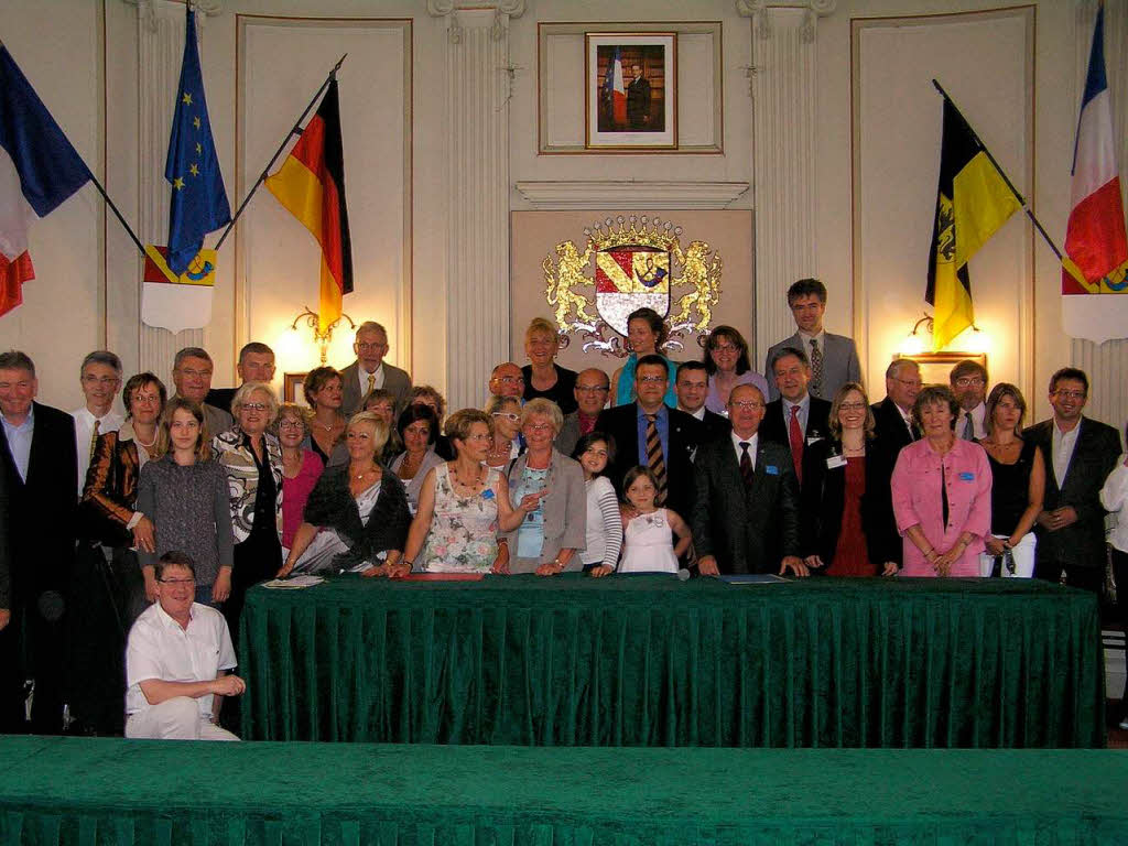 Die verschwisterten Lions-Clubs Lédonis (Lons) und Simplicius (Offenburg). Die verschwisterten Lions-Clubs Lédonis (Lons) und Simplicius (Offenburg).