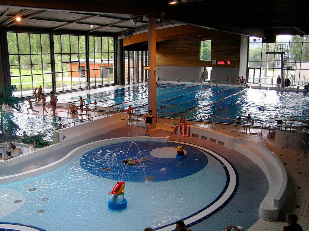 Die Lonser haben sich fr 12 Millionen Euro ein Spa- und Sportbad geleistet. Ein Vorbild fr Offenburg?