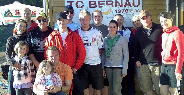 Mit einem Schleifchenturnier erffnete...zlich  die diesjhrigen Tennissaison.   | Foto: Verein