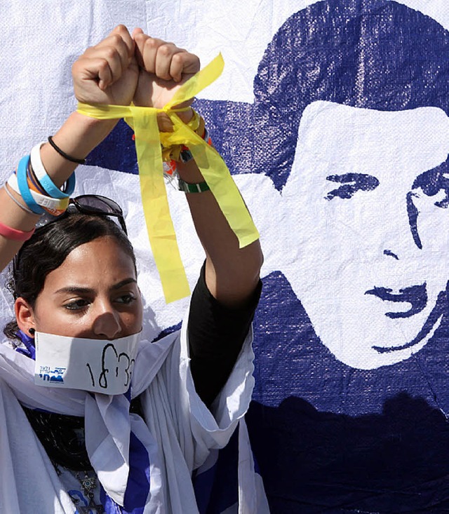 Protest:  Gilad Schalit wurde vor drei Jahren verschleppt.  | Foto: DPA