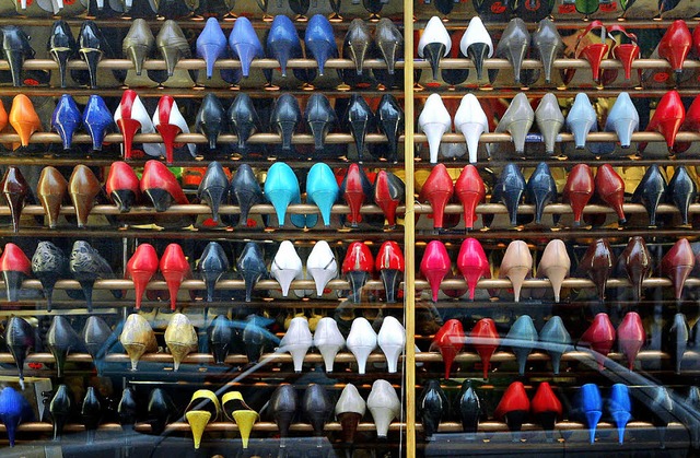 Schuhe kaufen auch am Sonntag? Darber... entscheiden. Jetzt wurde verhandelt.   | Foto: DPA
