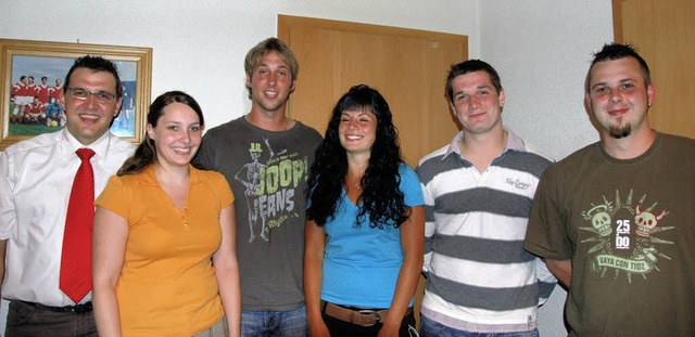 Sportfreunde-Chef Christian Schnell mi...Jochen Knappe (von links nach rechts)   | Foto: Elfriede Mosmann