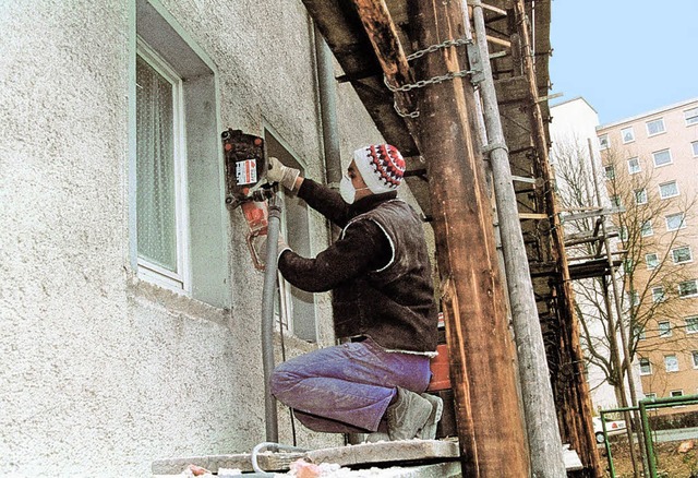 Energetische Sanierungen wie die Dmmu...ben  bei der Familienheim Konjunktur.   | Foto: Familienheim