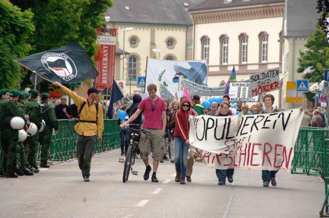 Als die Soldaten durch waren, gab es e...�rgegner auf der abgesperrten Strecke.  | Foto: MPS