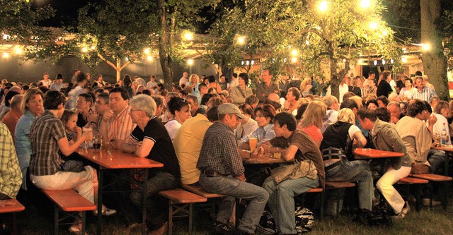 Gartenfest des Musikvereins Siensbach,...estgarten mit der Bhne im Hintergrund  | Foto: ZVG