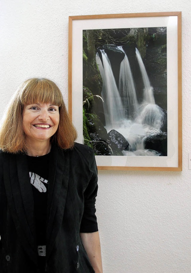 Brigitte Riemer zeigt  in der Kunstwer...ien aus dem Naturpark Sdschwarzwald.   | Foto: Charlotte Frse