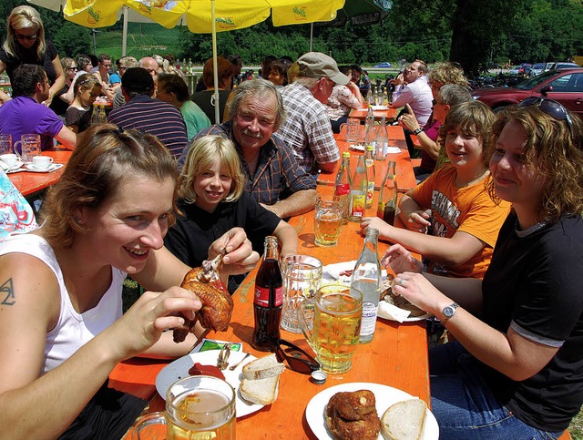 Die Besucher fhlten sich beim Engifes...gehrt waren dabei wieder die Gggeli.   | Foto: Sedlak