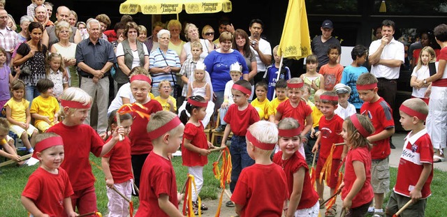 Sommerfest im Kindergarten Weisweil: D...en  die &#8222;Welt der Farben&#8220;.  | Foto: Ilona Hge