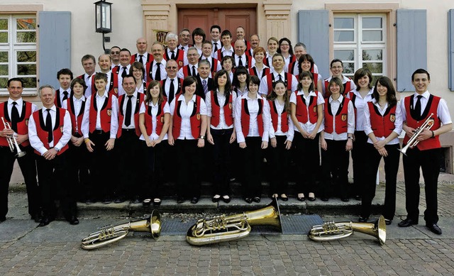 Die Musikerinnen und Musiker aus Heiligenzell im Jubilumsjahr.   | Foto: Verein