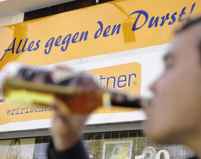 Starker Alkoholkonsum bei Jugendlichen...htprventionsstelle  des Landkreises.   | Foto: ddp