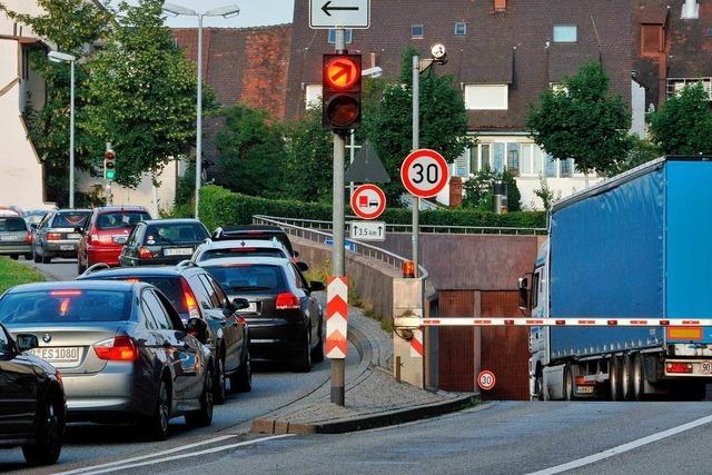 Kettenreaktion löste Verkehrschaos in Freiburg aus