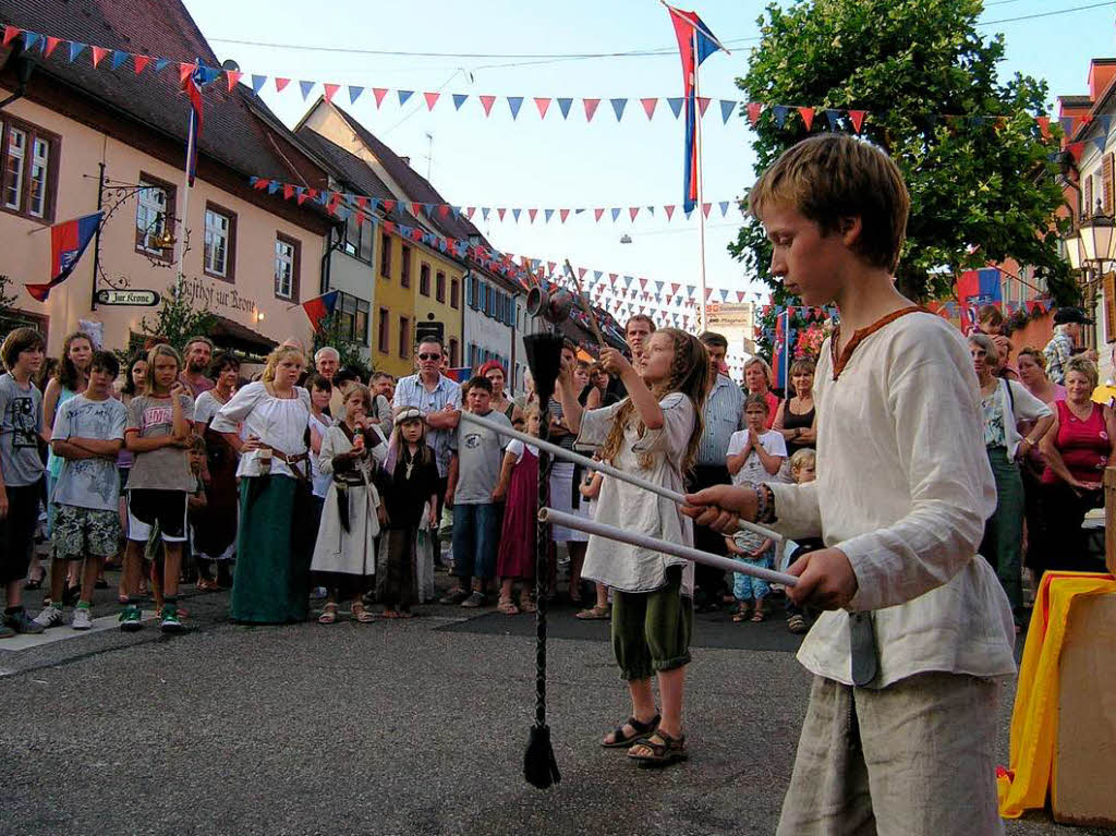 <Bildtext>Die „Kleinen Spielleyt“ aus Berlin standen mit Gaukeleien zu Dudelsackklngen eigentlich gar nicht auf dem Programm.</Bildtext>