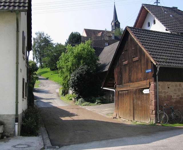 Wieder freie Fahrt hinauf zur Nordweiler Kirche.   | Foto: Reiner Merz