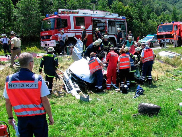 Ein schwerer Unfall auf der B317 forde...eute gegen 13.30 Uhr  ein Todesopfer.   | Foto: BZ