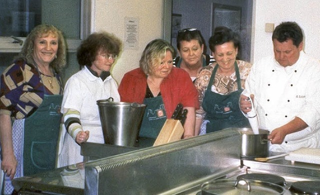 Beim Kochkurs des Tafelladens.  | Foto: BZ