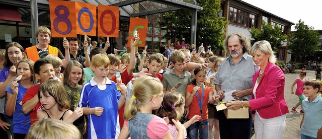 &#8222;Klasse Idee&#8220; &#8211; Maur...Schlern mit einer Runde Eis am Stil.   | Foto: bernhard rein